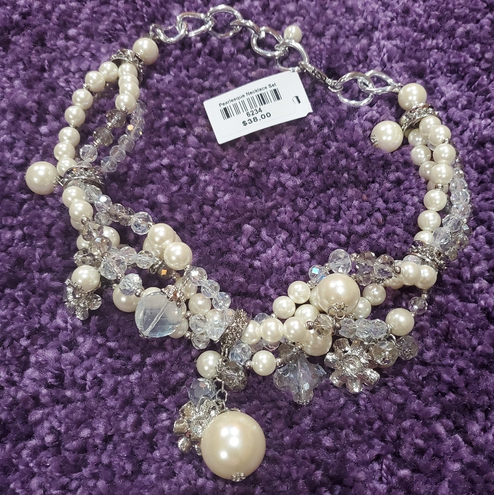 Traci Lynn - Pearlesque Necklace